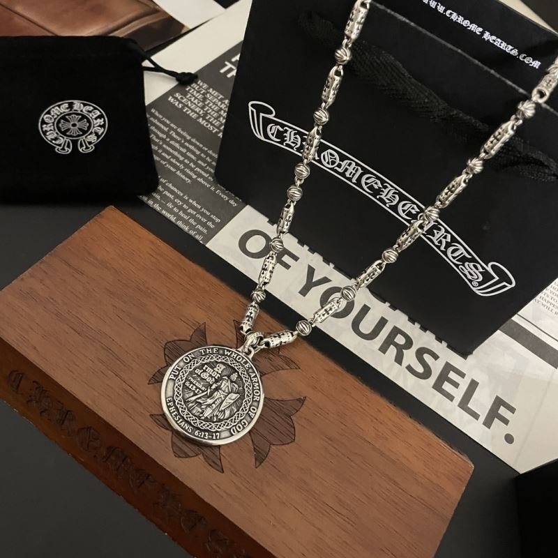 Ch**me He**ts necklaces